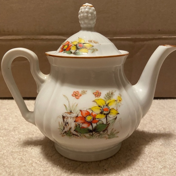 Porcelain Floral Teapot from Japan with Brown Trim - Picture 2 of 4